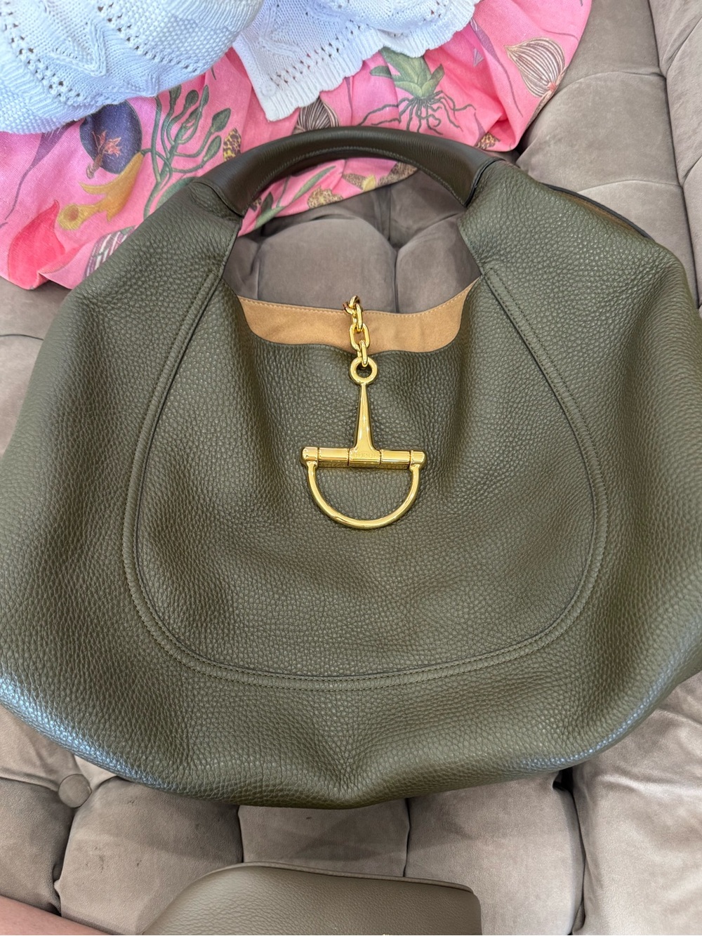 Gucci Olive Green Softbit Maxi Shoulder Large Leather Bag - Picture 2 of 7